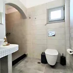 Elpida Santorini Vóthon