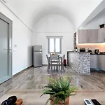 Elpida Santorini Apartament *