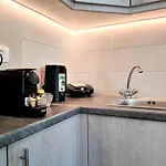 Apartament Elpida Santorini *