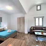 Elpida Santorini Apartament *