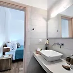 Elpida Santorini Vóthon