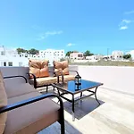 Elpida Santorini