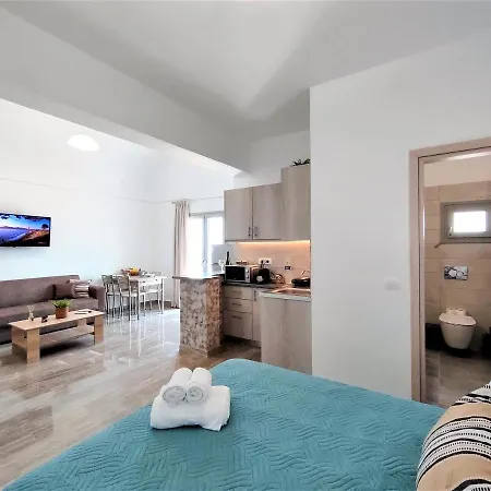 Apartment Elpida Santorini Vothon