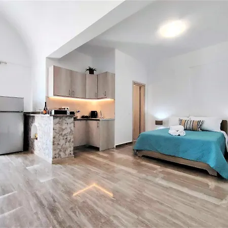 Elpida Santorini Apartment *
