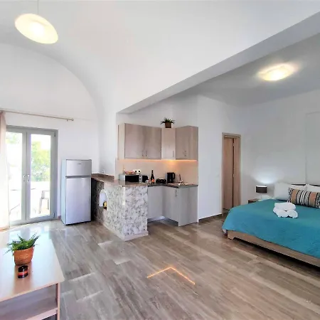 Elpida Santorini Apartment Vothon