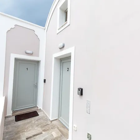 Elpida Santorini Appartement Vóthon