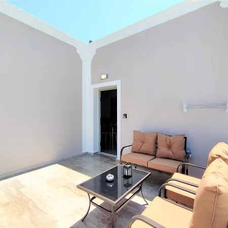 Elpida Santorini Apartment Vothon