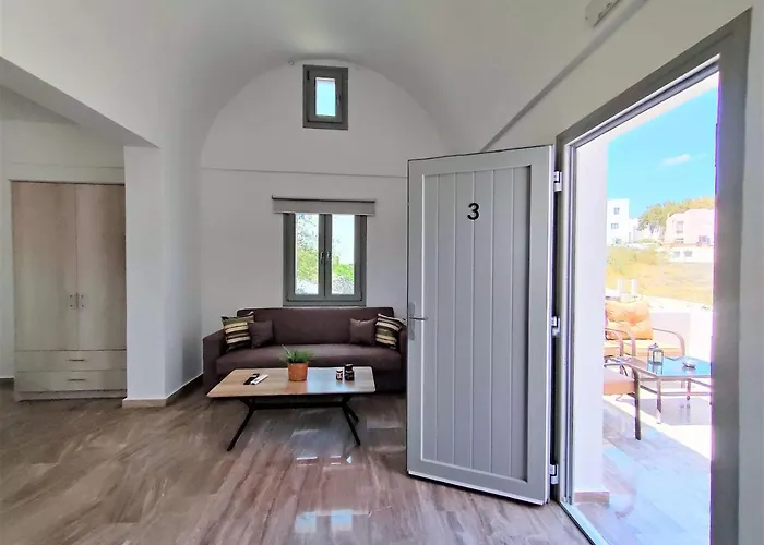 Elpida Santorini Vóthon