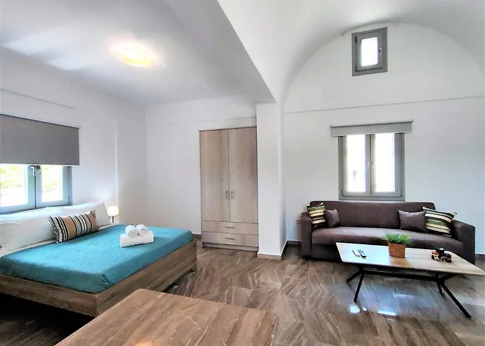 Elpida Santorini Apartment *