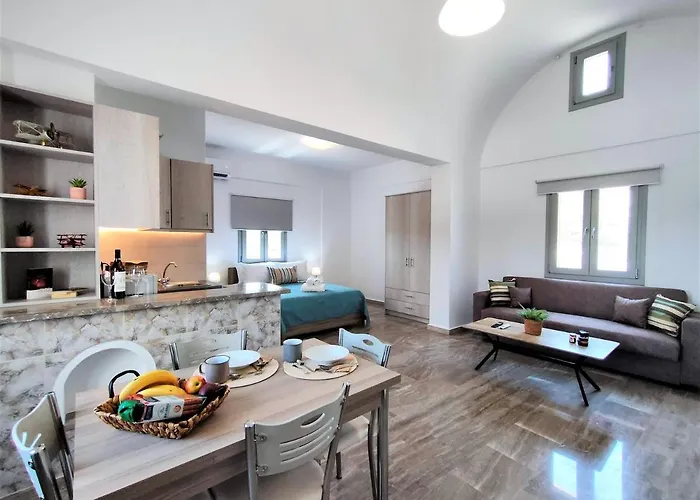 Elpida Santorini Vothon